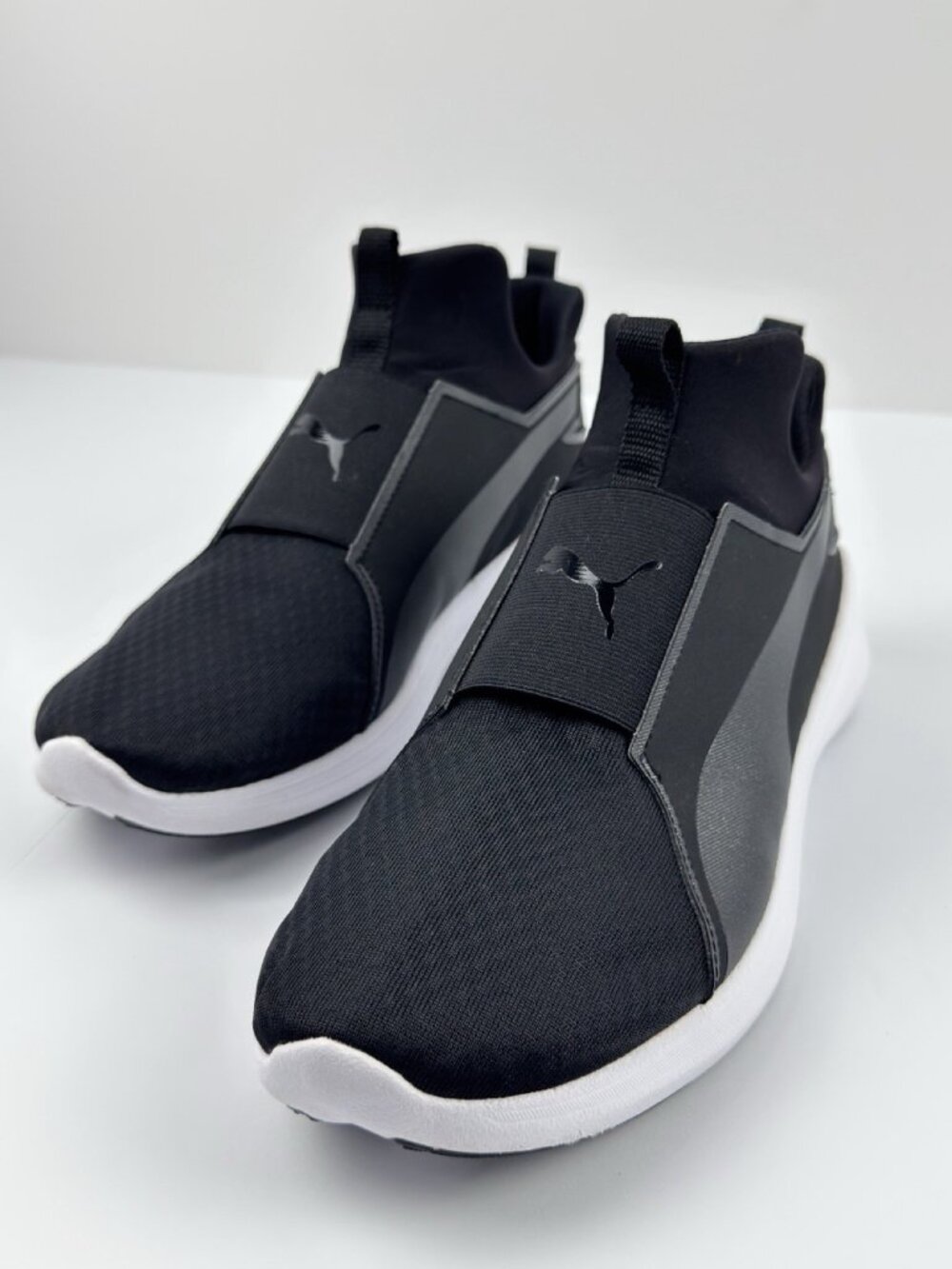 Puma 364539 Women's Black and White Training Shoes Siz US 7.5